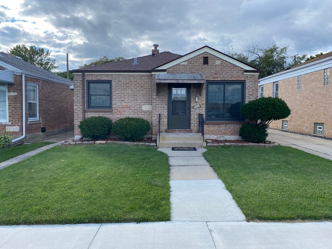 1808 N 17th Ave, Melrose Park, IL 60160 House Rental in Melrose Park
