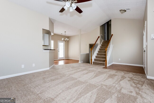 Foto del edificio - 6584 Planters Ct