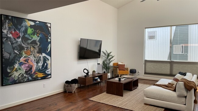 Foto del edificio - 2918 Commerce St