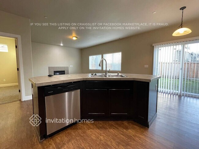 Foto del edificio - 18414 104th St Ct E