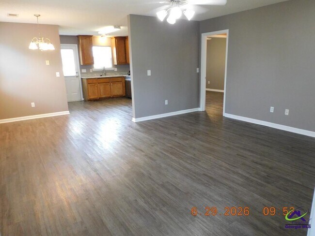 Foto del edificio - 227 West Wrasling Way