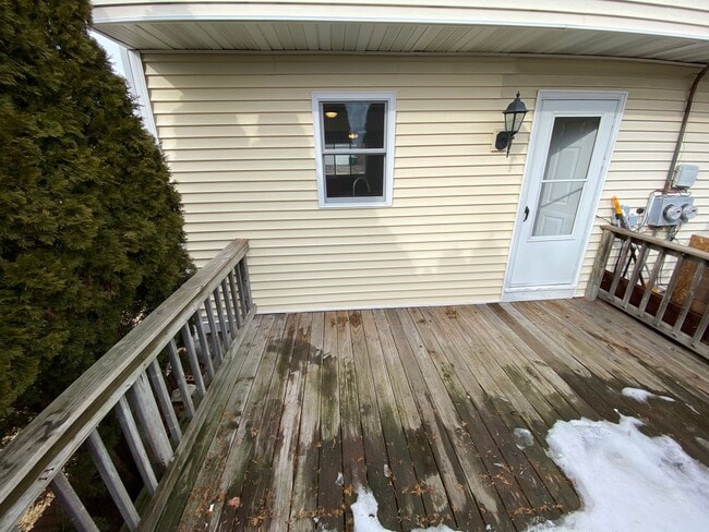 Rear Deck - 439 Hartwell St