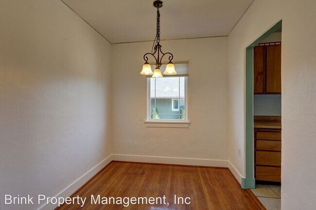Building Photo - 4 br, 2 bath House - Juneau House 4415 SW ...