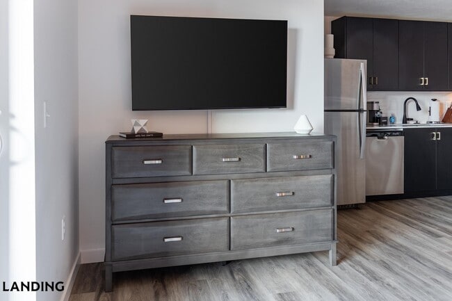 Building Photo - 343 S 400 E