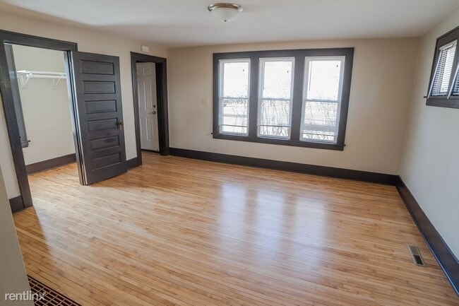 Building Photo - 2 br, 1 bath House - 1234 44th Avenue NE
