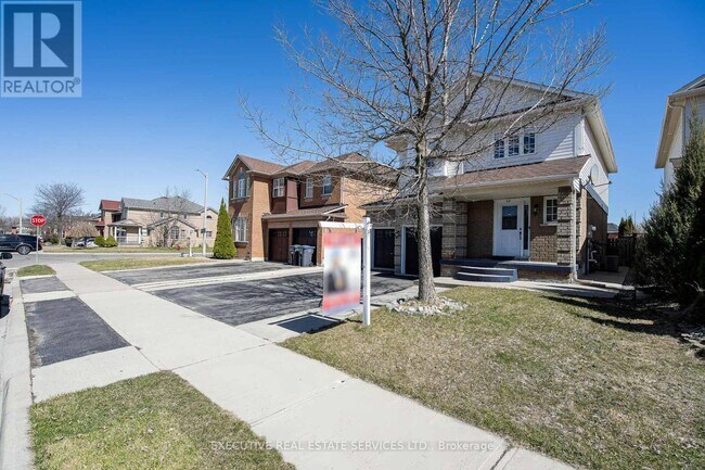 Building Photo - 3 Deforest Dr
