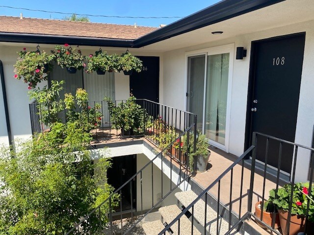 Foto del edificio - 6025 Woodland St