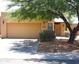 Building Photo - 984 Marchbanks Dr