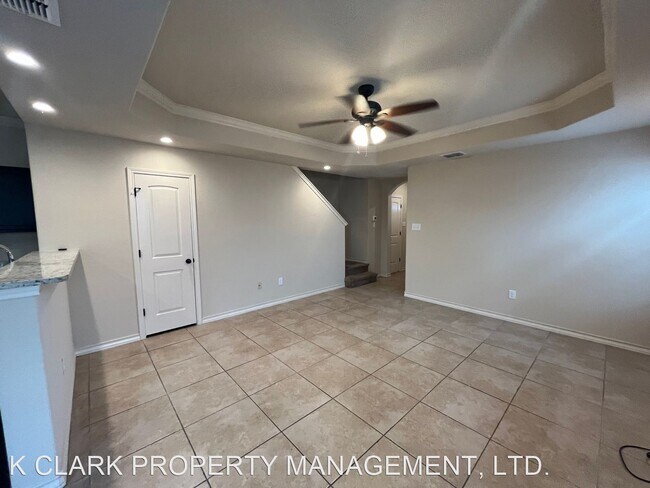 Foto del edificio - 3 br, 2.5 bath House - 7030 LAKEVIEW DR #101