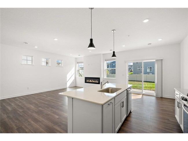 Building Photo - 1513 Camden Ct