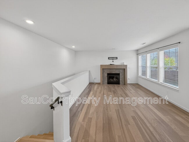 Foto del edificio - 7399 NE Stonewater St