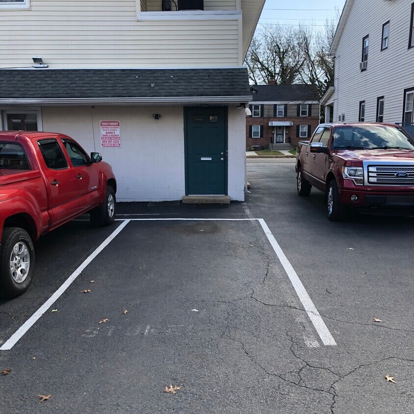 Entrance and parking spot - 2090 Liberty St