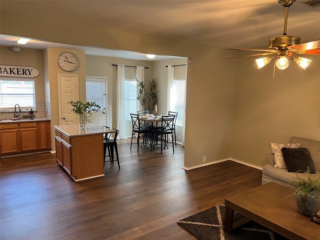 Foto del edificio - 18826 Sandelford Dr