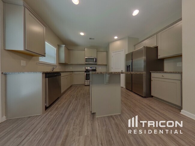 Building Photo - 307 Arbor Cir