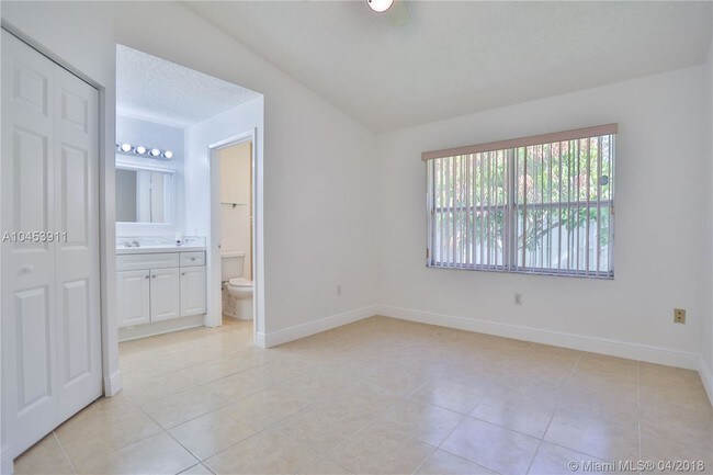 Foto del edificio - 12001 SW 209th St