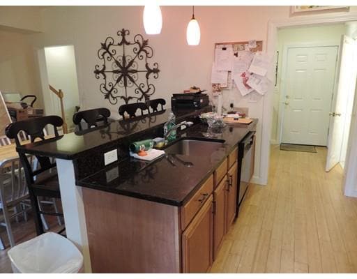 Building Photo - 180 Warren St