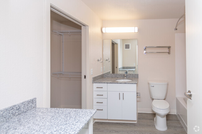 1BR, 1BA - WaterWalk Plymouth