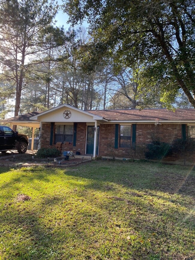Building Photo - 232 Olen St