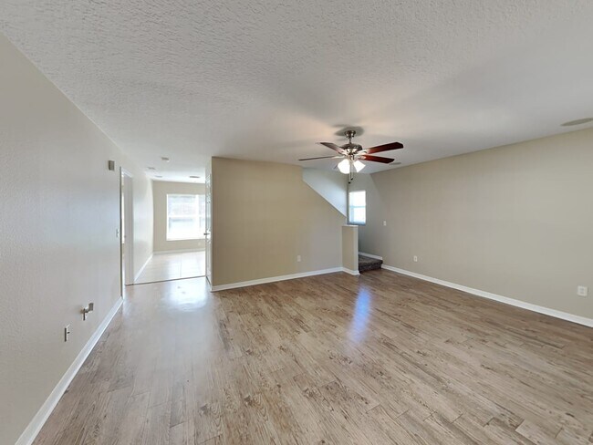 Foto del edificio - 5803 Meadowpark Pl