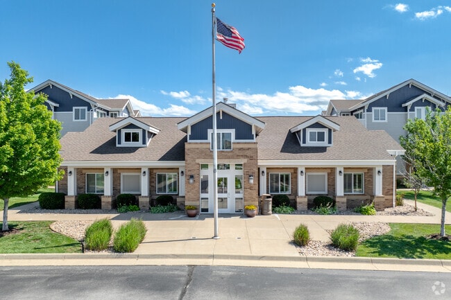LEASING OFFICE - SunSTONE at MarketPlace Apartments