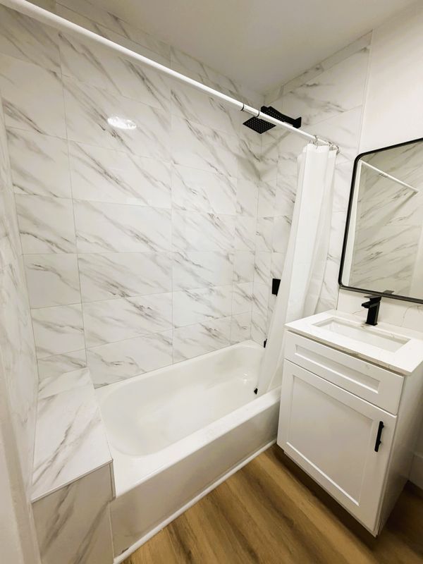 Foto del edificio - 1175 E Broadway