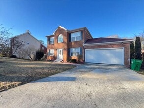 Building Photo - 1418 Brookside Manor Ct