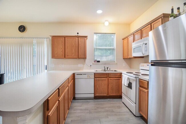 Foto del edificio - 8123 Barnes Ridge Ln