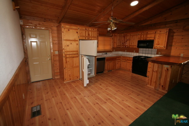 Building Photo - 1346 La Crescenta Dr