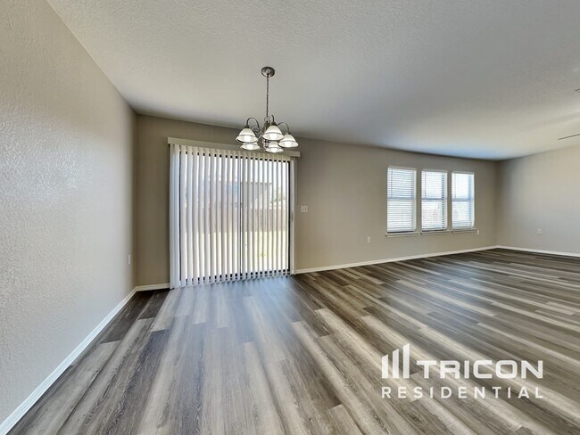 Building Photo - 5617 Victory Gallop Dr