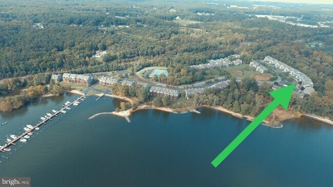 Foto del edificio - 113 NE Isles Dr