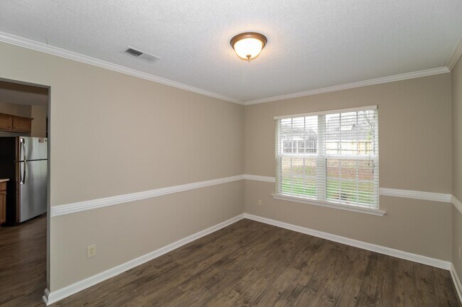 Foto del edificio - 5368 Milton Ridge Dr