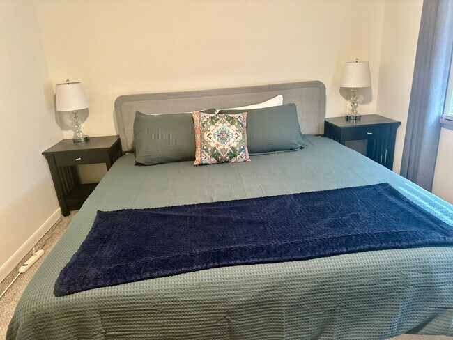 Nueva cama King de espuma viscoelástica - 1214 Glade Hill Dr