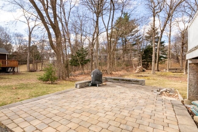 Building Photo - 22 Livoli Rd