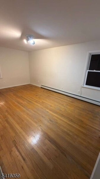 Foto del edificio - 10 Riverside Ave