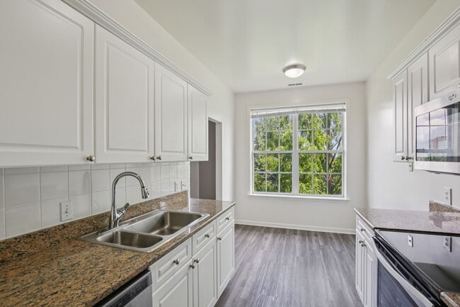 Building Photo - Regents Club of Troy