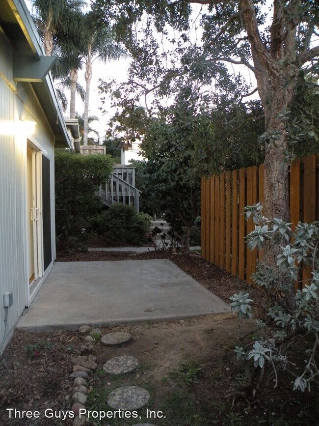 Building Photo - 2 br, 1 bath House - 4668 Orchard Ave