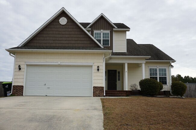 Foto del edificio - 3 Bedroom 2.5 Bathroom home located in Rogers Farm in Hubert!