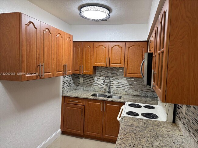 Building Photo - 5211 NW 16th St