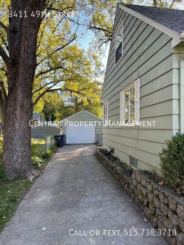 Primary Photo - 3411 49th St
