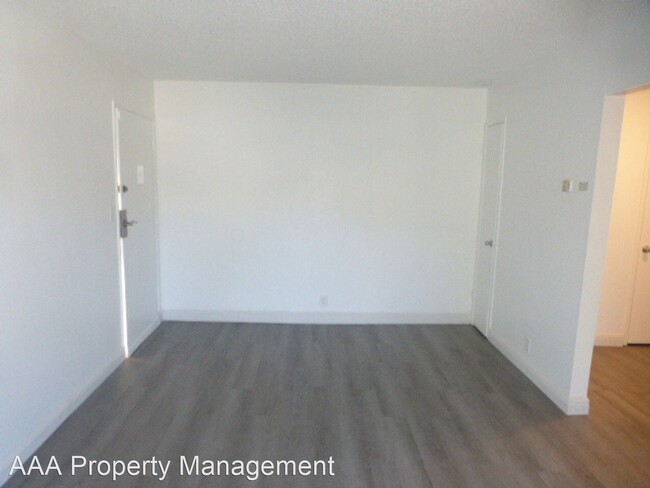 Building Photo - 1 br, 1 bath House - 1133 Meadow Lane #50
