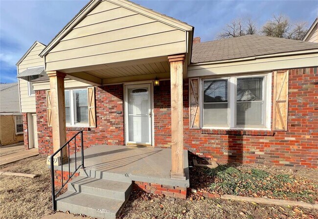 Building Photo - 2933 NW 11th St