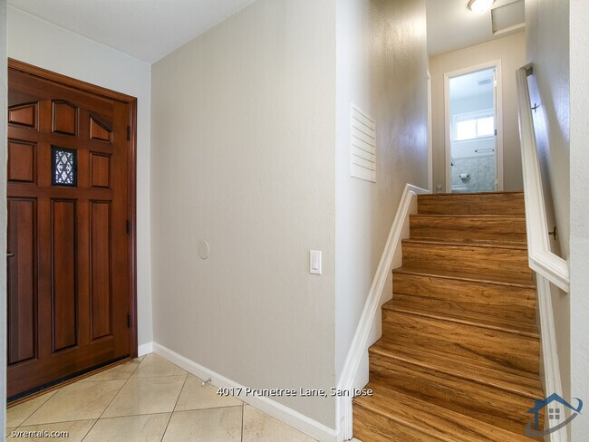 Building Photo - 4017 Prunetree Ln