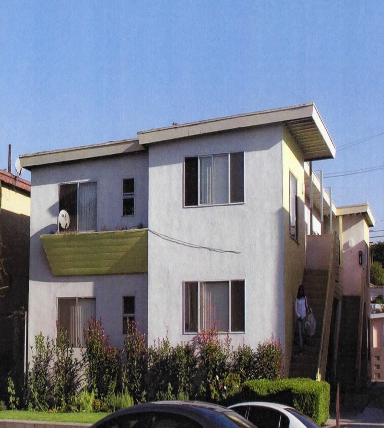 Primary Photo - 4761 San Vicente Blvd