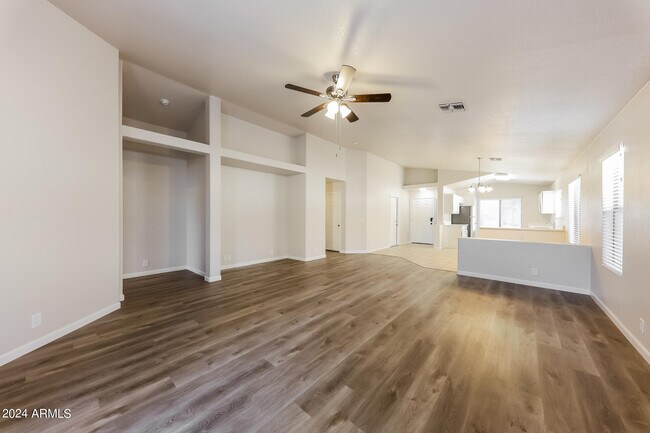 Foto del edificio - 10017 N 94th Ln