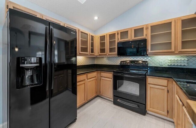 Foto del edificio - 9293 Heathridge Dr