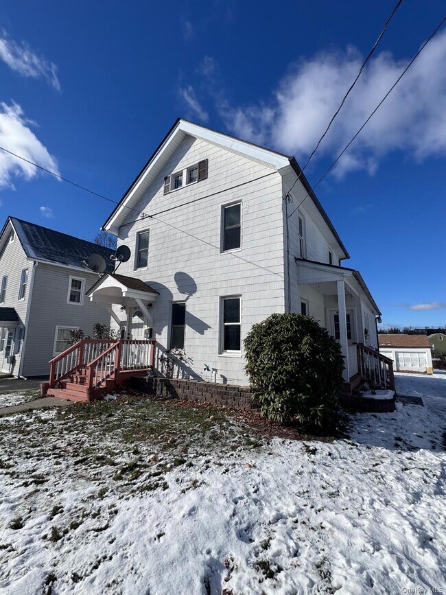 Foto del edificio - 31 Beattie Ave