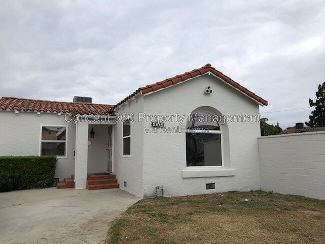 Photo - 1061 East Market Street House
