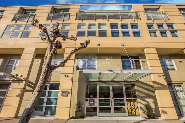 Building Photo - 530 Chestnut St