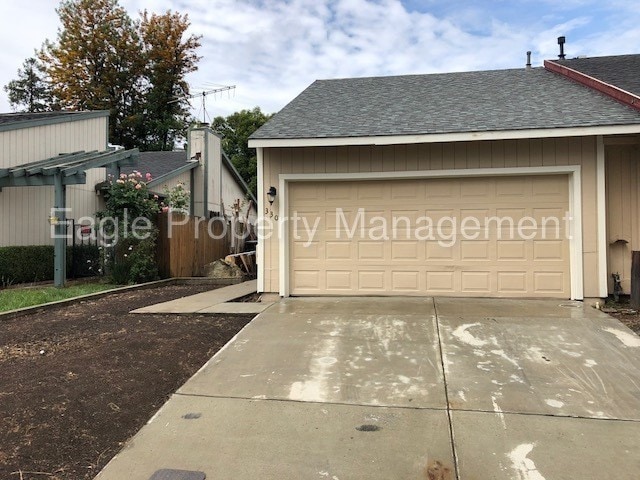 Building Photo - 2BD 2 BA w/ Den Duplex in Lincoln
