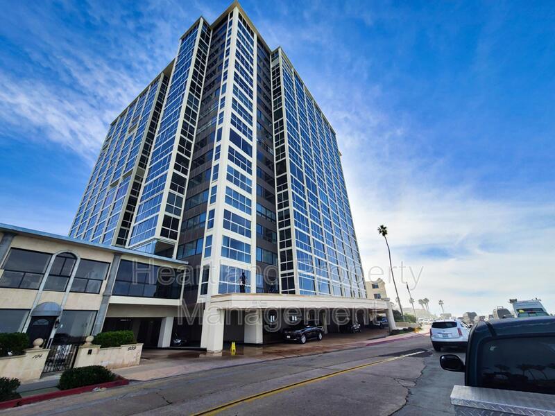 Foto principal - 939 Coast Blvd